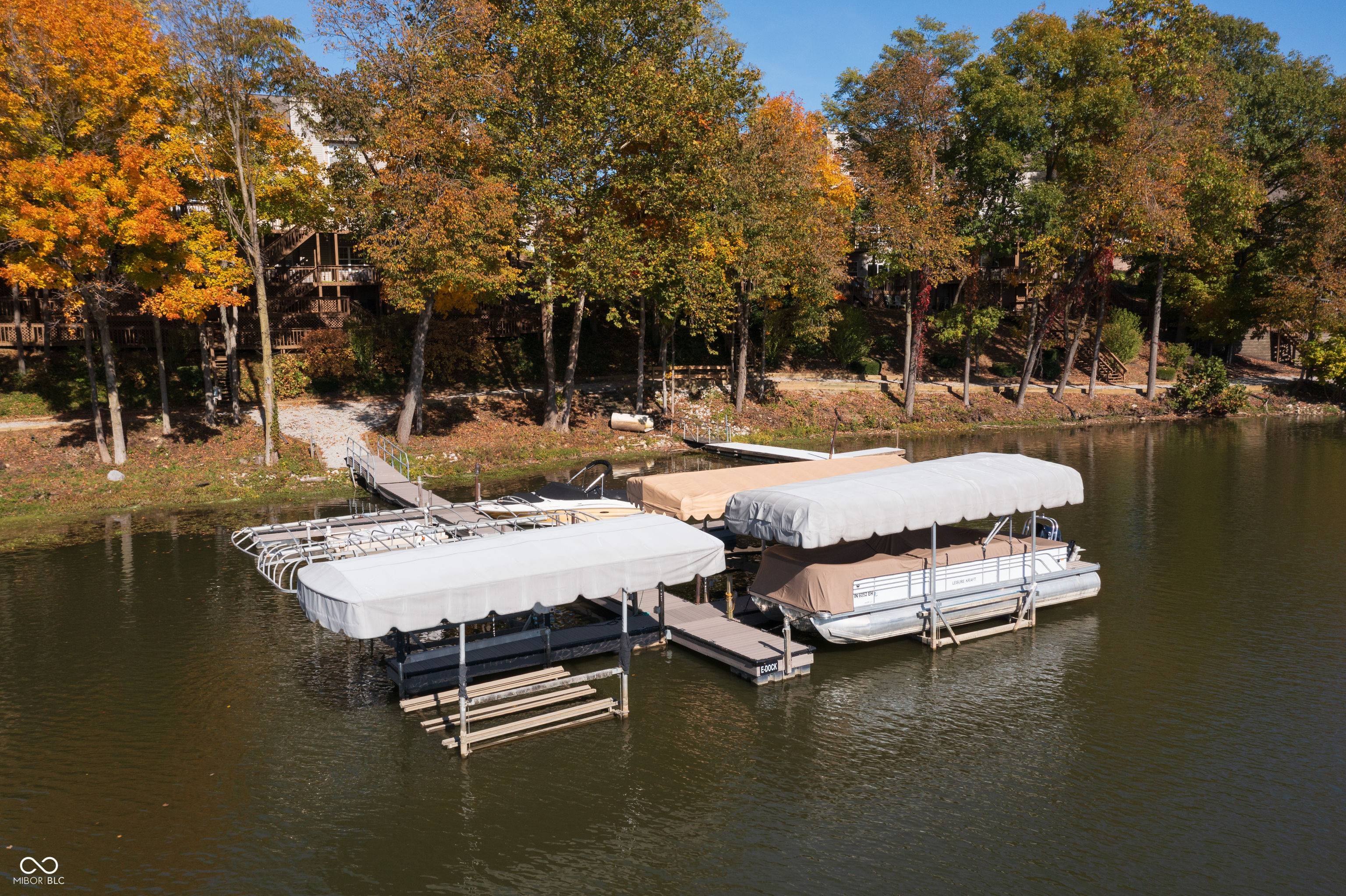 11273 Shoreview Circle Indianapolis, IN 46236 - Photo 2 of 77