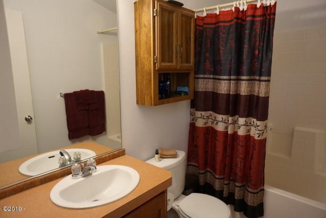 2399 Northeast Holmes Road Lincoln City, OR 97367 - Photo 26 of 30 Bathroom