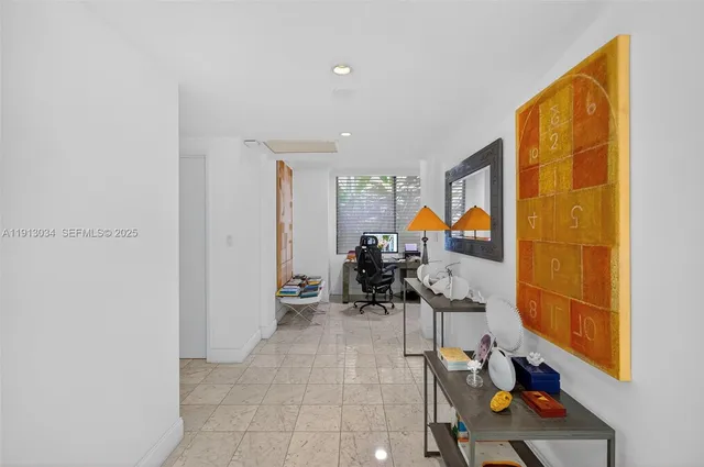 $1,210,000 | 181 Crandon Boulevard, Unit 106, Key Biscayne, FL 33149