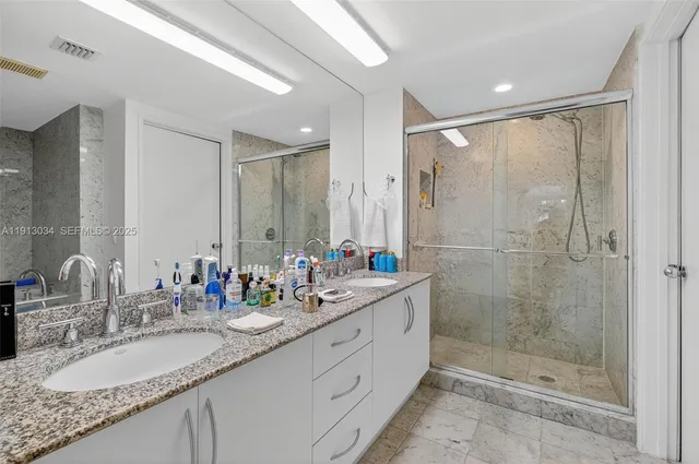 $1,210,000 | 181 Crandon Boulevard, Unit 106, Key Biscayne, FL 33149