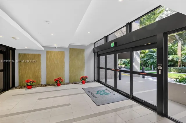 $1,210,000 | 181 Crandon Boulevard, Unit 106, Key Biscayne, FL 33149