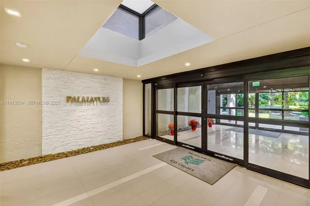 $1,210,000 | 181 Crandon Boulevard, Unit 106, Key Biscayne, FL 33149