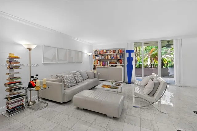 $1,210,000 | 181 Crandon Boulevard, Unit 106, Key Biscayne, FL 33149