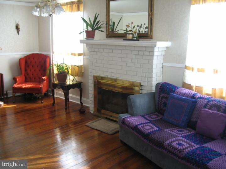 3163 Tuckahoe Road Camden, NJ 08104 - Photo 4 of 25 Gallery Image 4