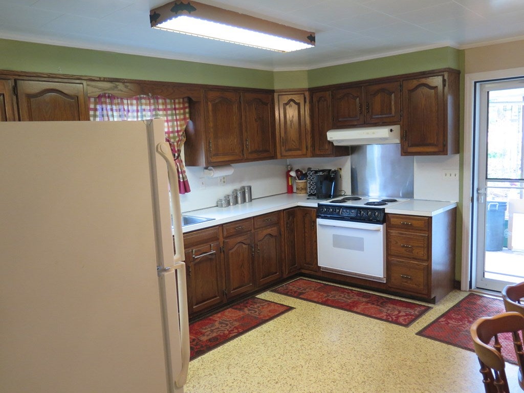 3333 Cold Springs Road Huntingdon, PA 16652 - Photo 23 of 29 Gallery Image 23