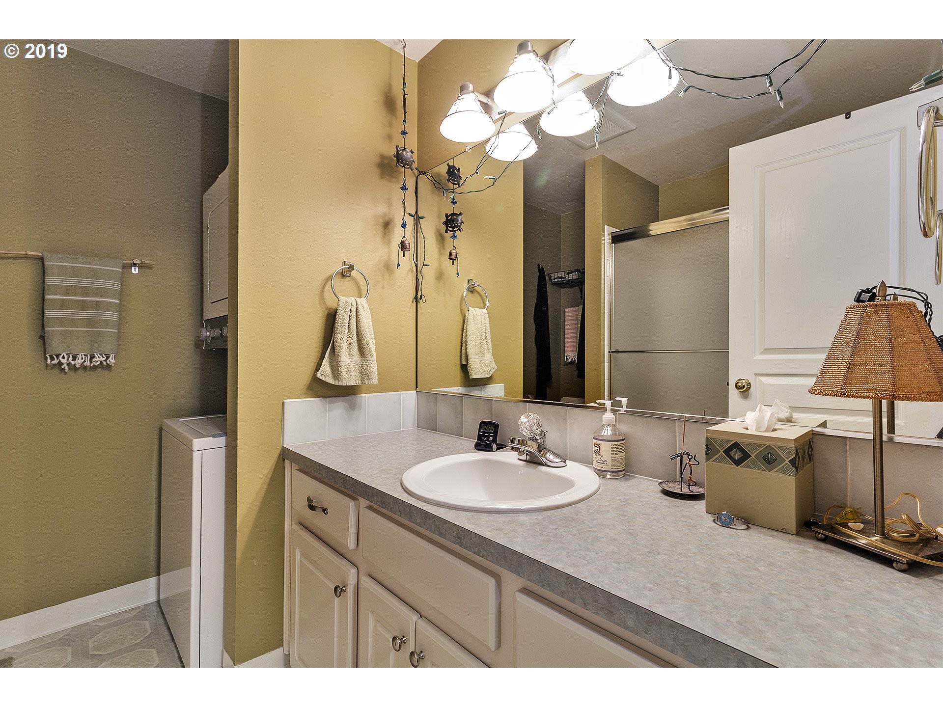 4216 Southwest Garden Home Road Portland, OR 97219 - Photo 14 of 15 Gallery Image 14