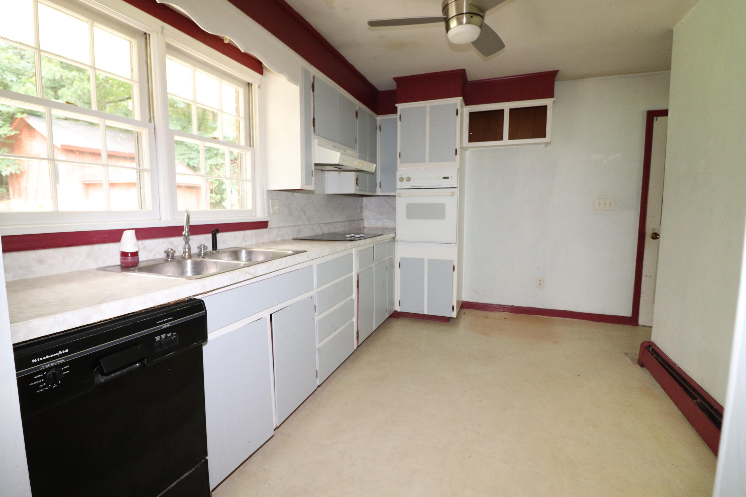 5501 Lafayette Road Elliston, VA 24087 - Photo 10 of 18