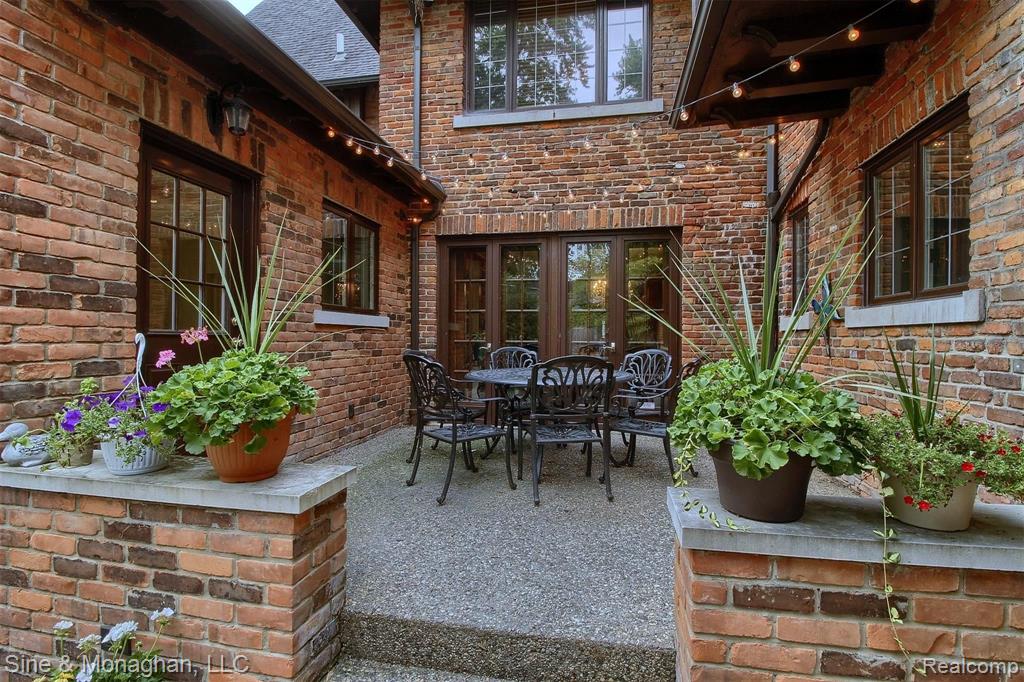 1010 Harvard Road Grosse Pointe, MI 48230 - Photo 43 of 54