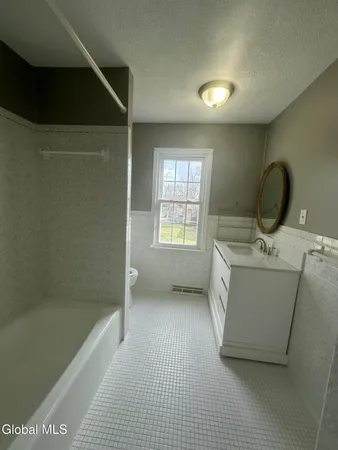 $449,999 | 25 Kling Terrace, Voorheesville, NY 12186