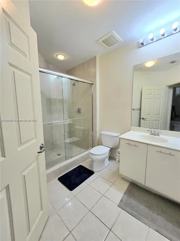 $293,000 | 510 Northwest 84th Avenue, Unit 121, Plantation, FL 33324