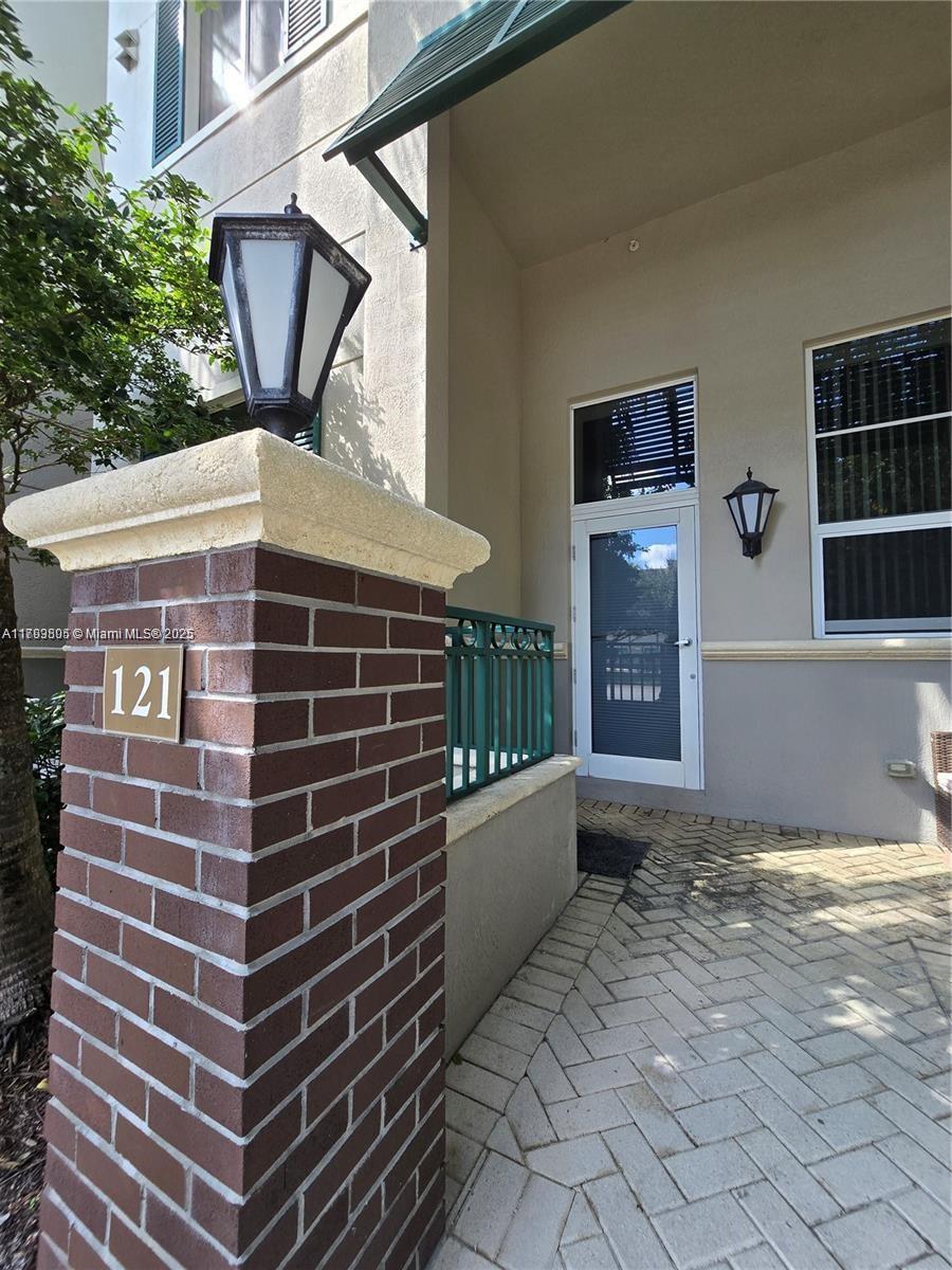510 Northwest 84th Avenue, Unit 121 Plantation, FL 33324 - Photo 6 of 39 a view of entryway and hall