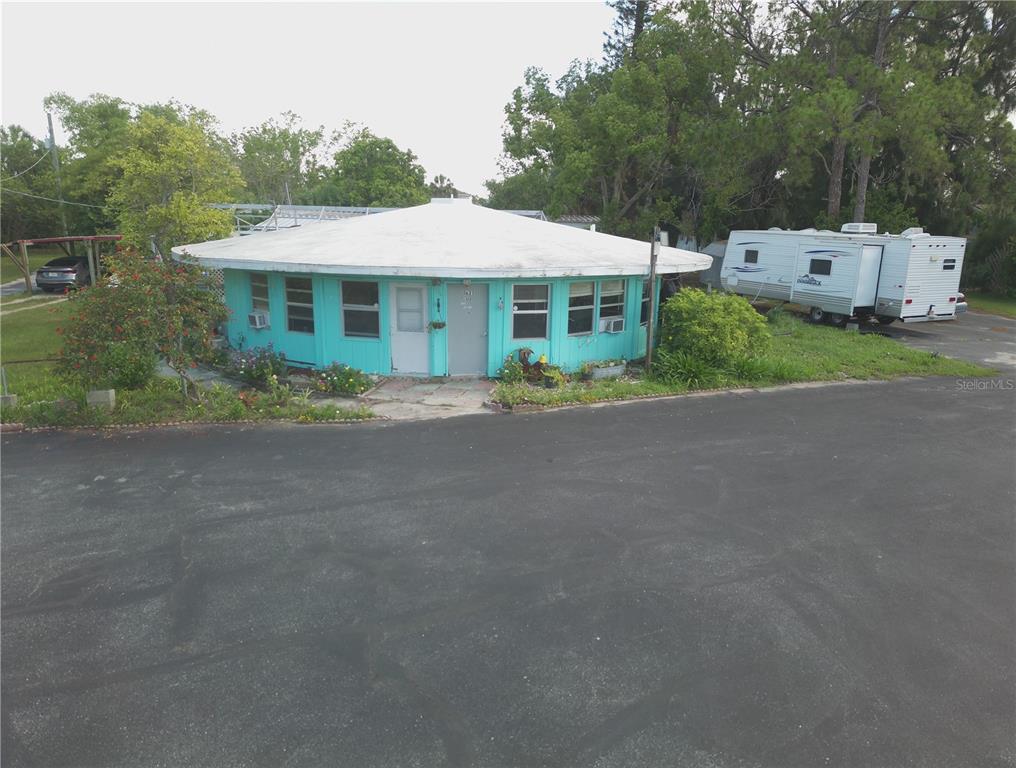 1603 West Shell Point Road Ruskin, FL 33570 - Photo 4 of 27