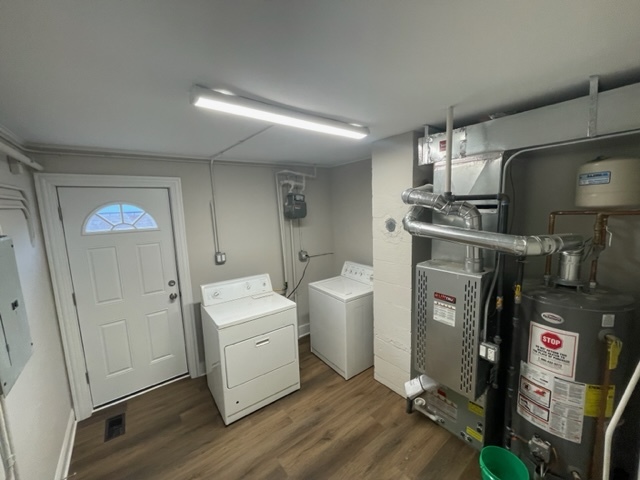 2814 Lexington Drive Hazel Crest, IL 60429 - Photo 10 of 10 a room with storage and utility