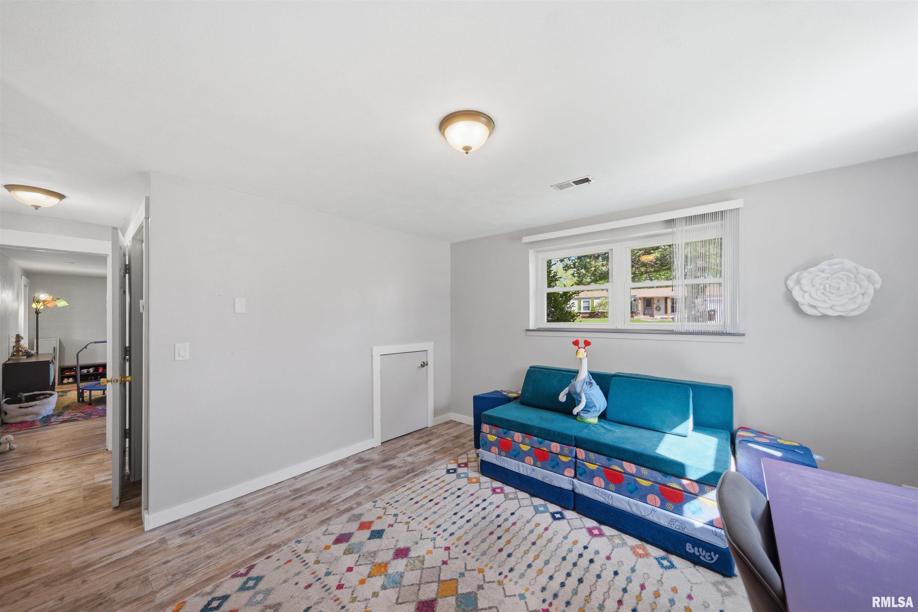 2276 Robin Road Washington, IL 61571 - Photo 37 of 44 Gallery Image 37