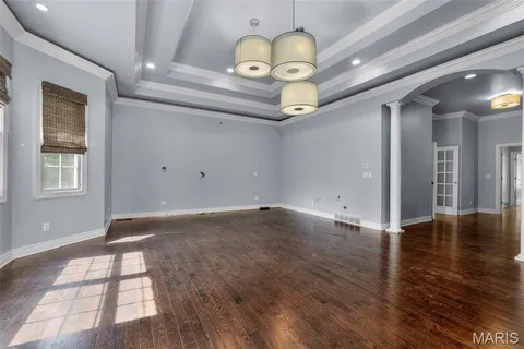 $1,025,000 | 425 Windwood Lake Drive, Cape Girardeau, MO 63701
