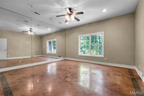 $1,025,000 | 425 Windwood Lake Drive, Cape Girardeau, MO 63701