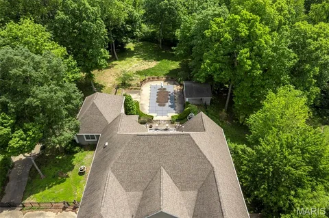$1,025,000 | 425 Windwood Lake Drive, Cape Girardeau, MO 63701