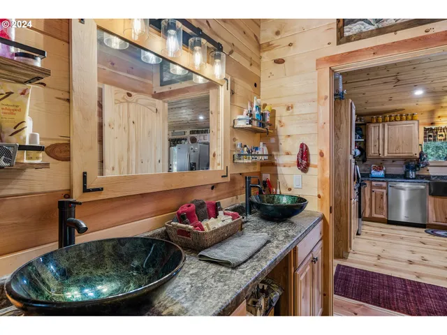 $469,999 | 11963 Beechwood Drive, La Pine, OR 97739