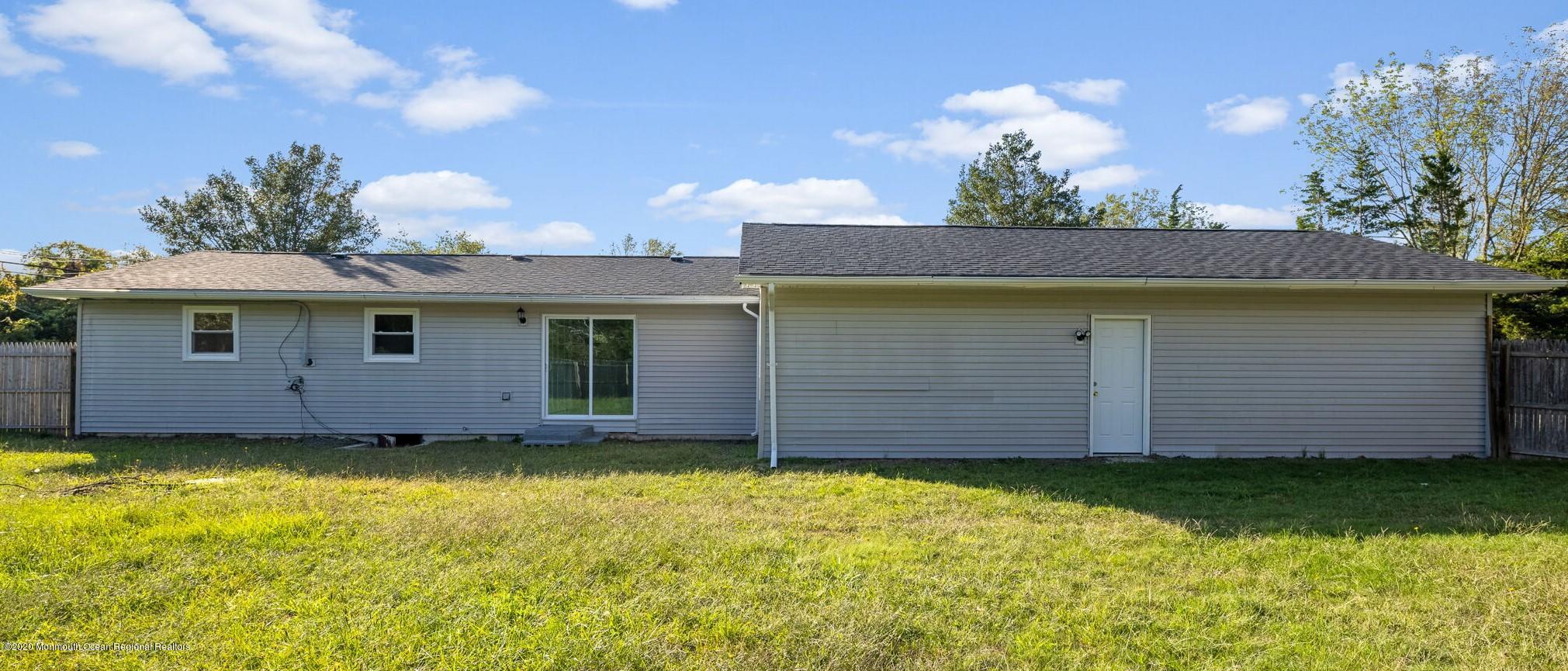 312 Ash Road Tuckerton, NJ 08087 - Photo 6 of 20 013
