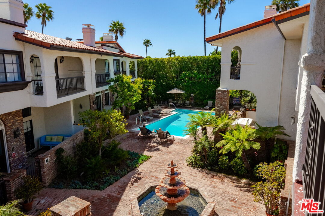 2311 Roscomare Road, Unit 10 Los Angeles, CA 90077 - Photo 13 of 14 Gallery Image 13