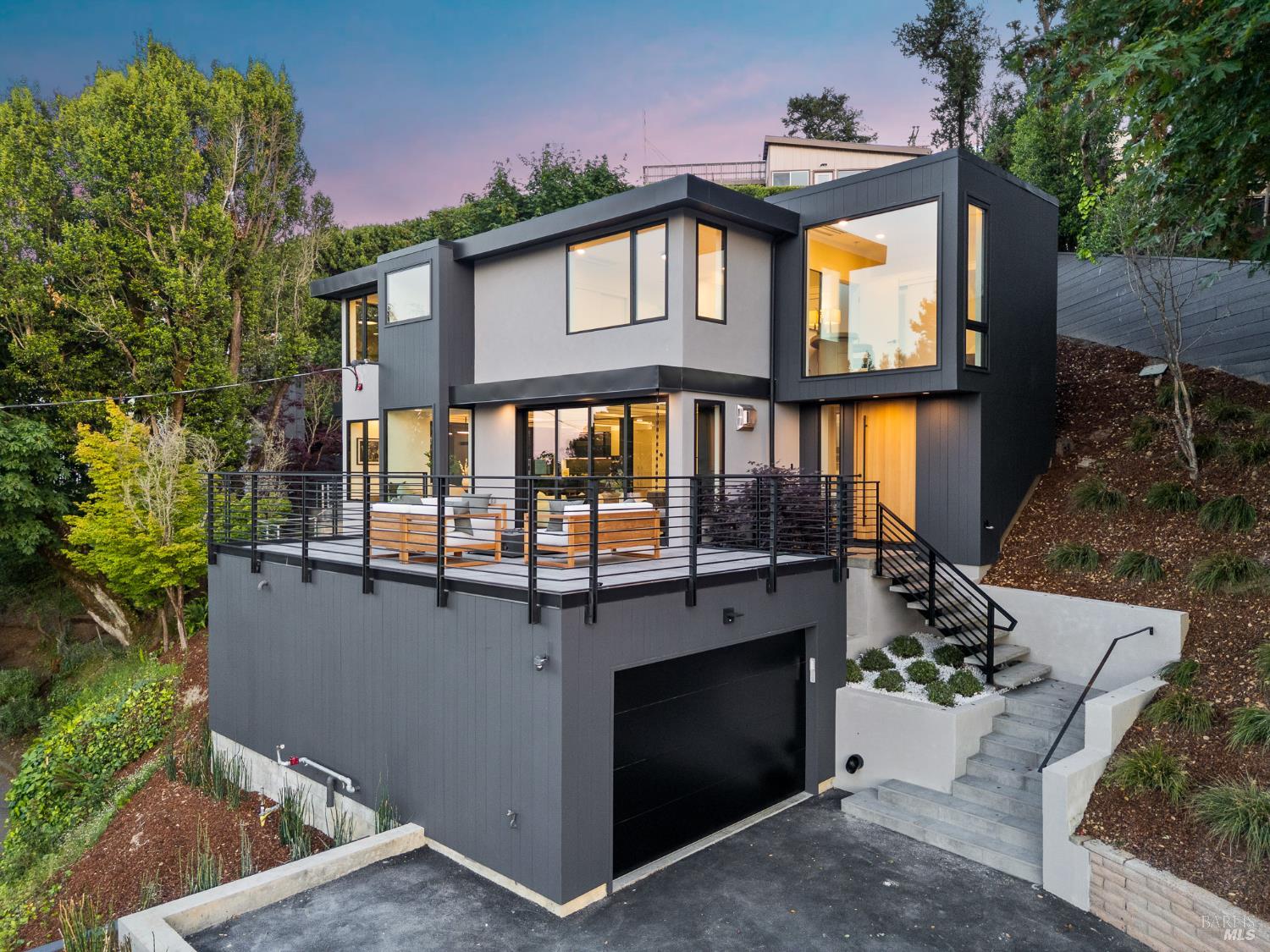 975 Greenhill Road Mill Valley, CA 94941 - Photo 13 of 53 Gallery Image 13