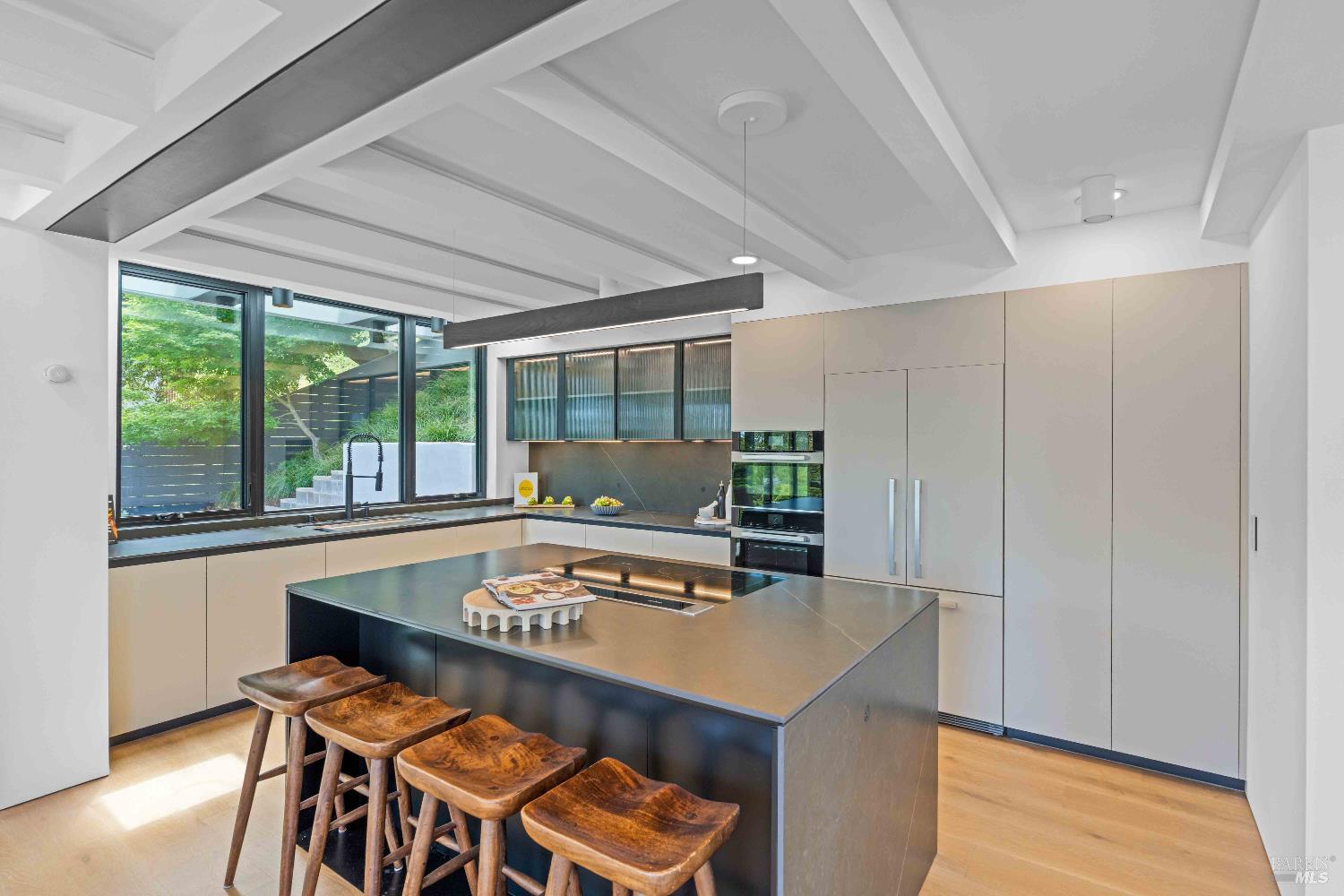 975 Greenhill Road Mill Valley, CA 94941 - Photo 4 of 53 Gallery Image 4