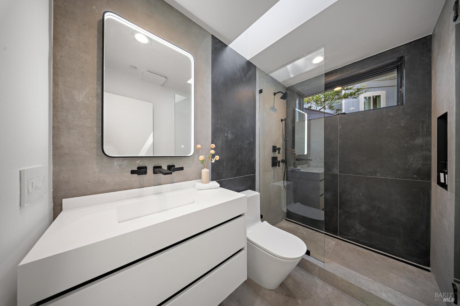 975 Greenhill Road Mill Valley, CA 94941 - Photo 10 of 53 Gallery Image 10