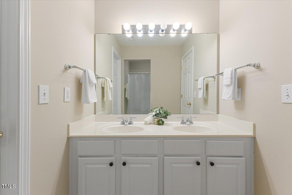 5415 Regatta Way Raleigh, NC 27613 - Photo 20 of 40 40-5415 Regatta Way