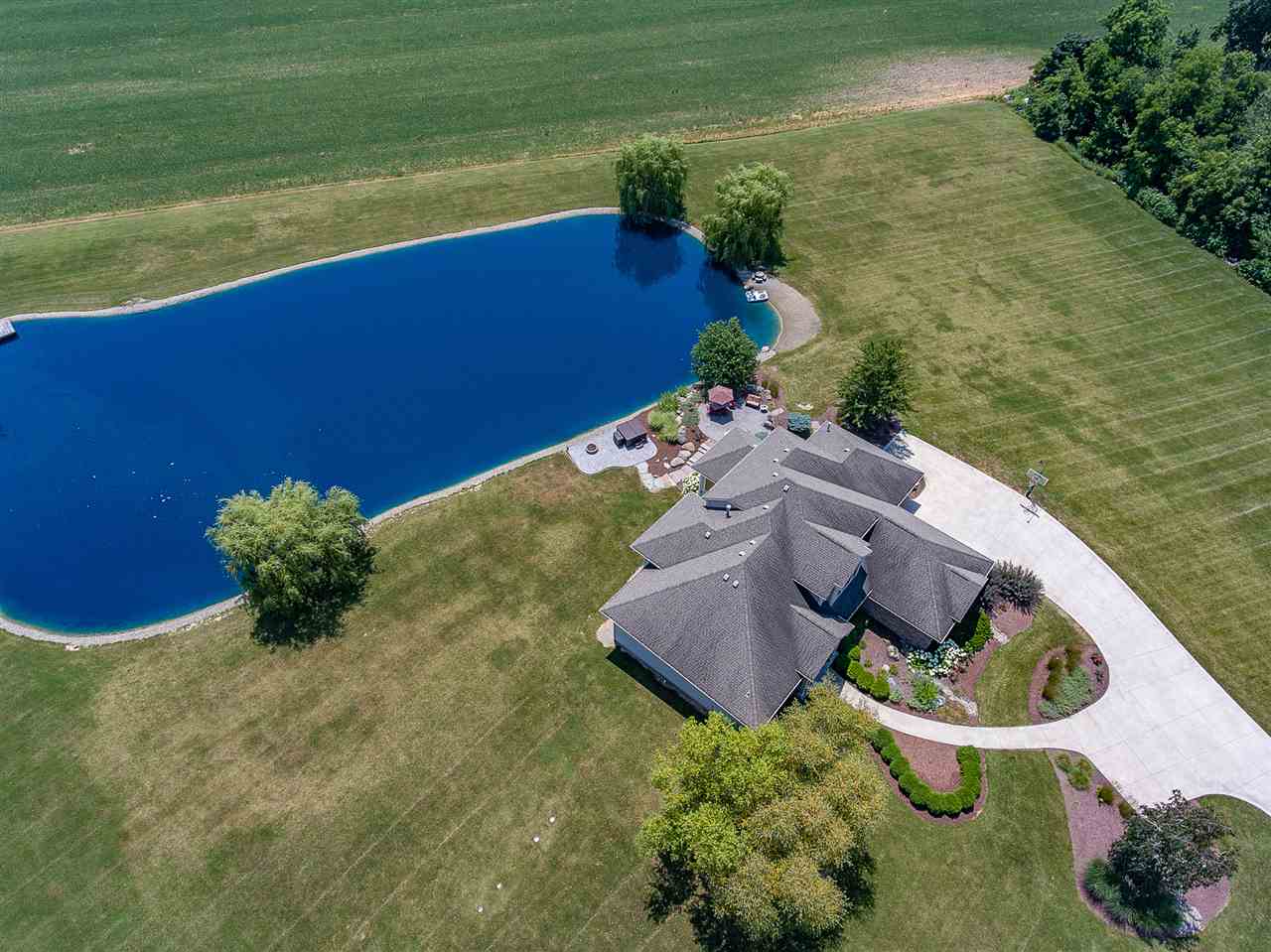8932 Roberts Road Woodburn, IN 46797 - Photo 5 of 36