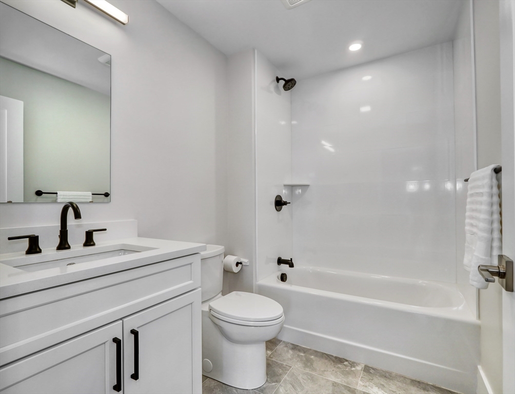 62 Foundry Street, Unit 416 Wakefield, MA 01880 - Photo 20 of 35
