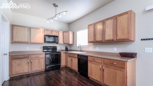 5152 Goldking Road Pueblo, CO 81008 - Photo 8 of 36 Gallery Image 8