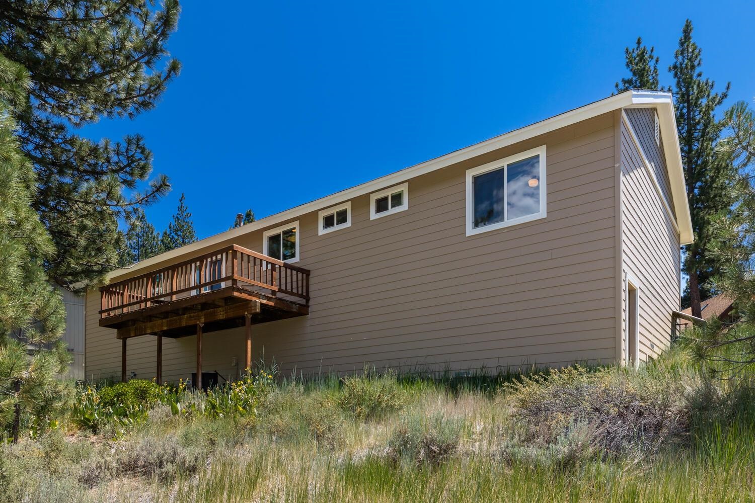 10332 Sugar Pine Road Truckee, CA 96161 - Photo 2 of 25 a view of a backyard