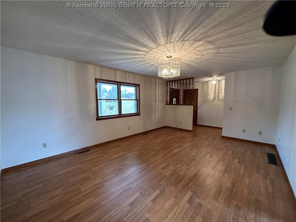 5884 Sandhill Road Point Pleasant, WV 25550 - Photo 13 of 33 Living Room