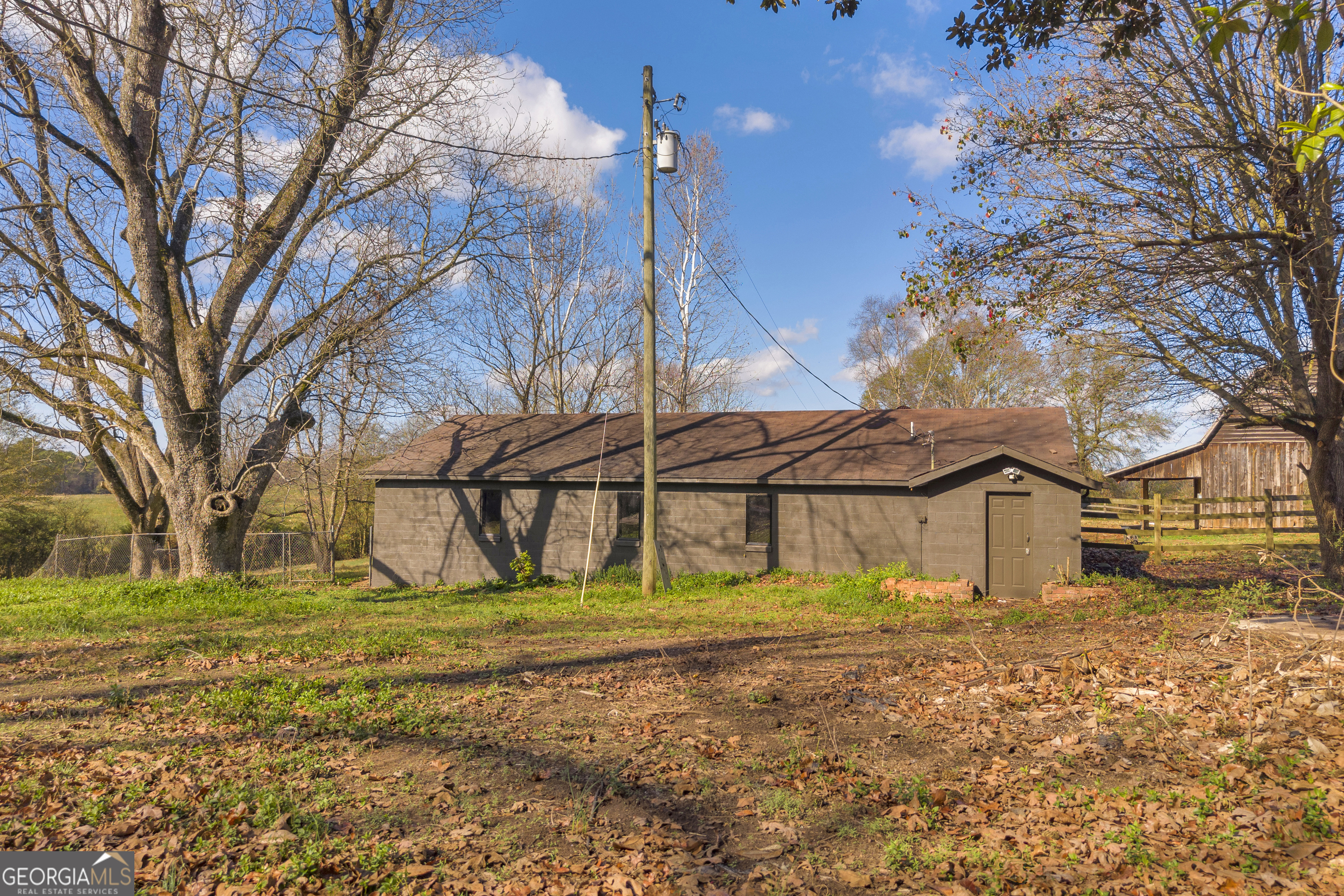 586 Grady School Road Canon, GA 30520 - Photo 5 of 126