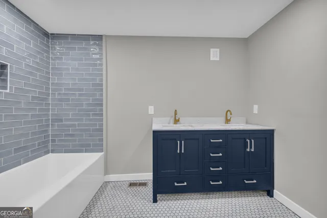 $558,000 | 586 Grady School Road, Canon, GA 30520