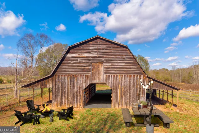 $558,000 | 586 Grady School Road, Canon, GA 30520