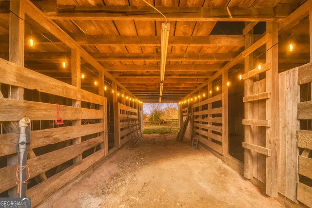 $558,000 | 586 Grady School Road, Canon, GA 30520