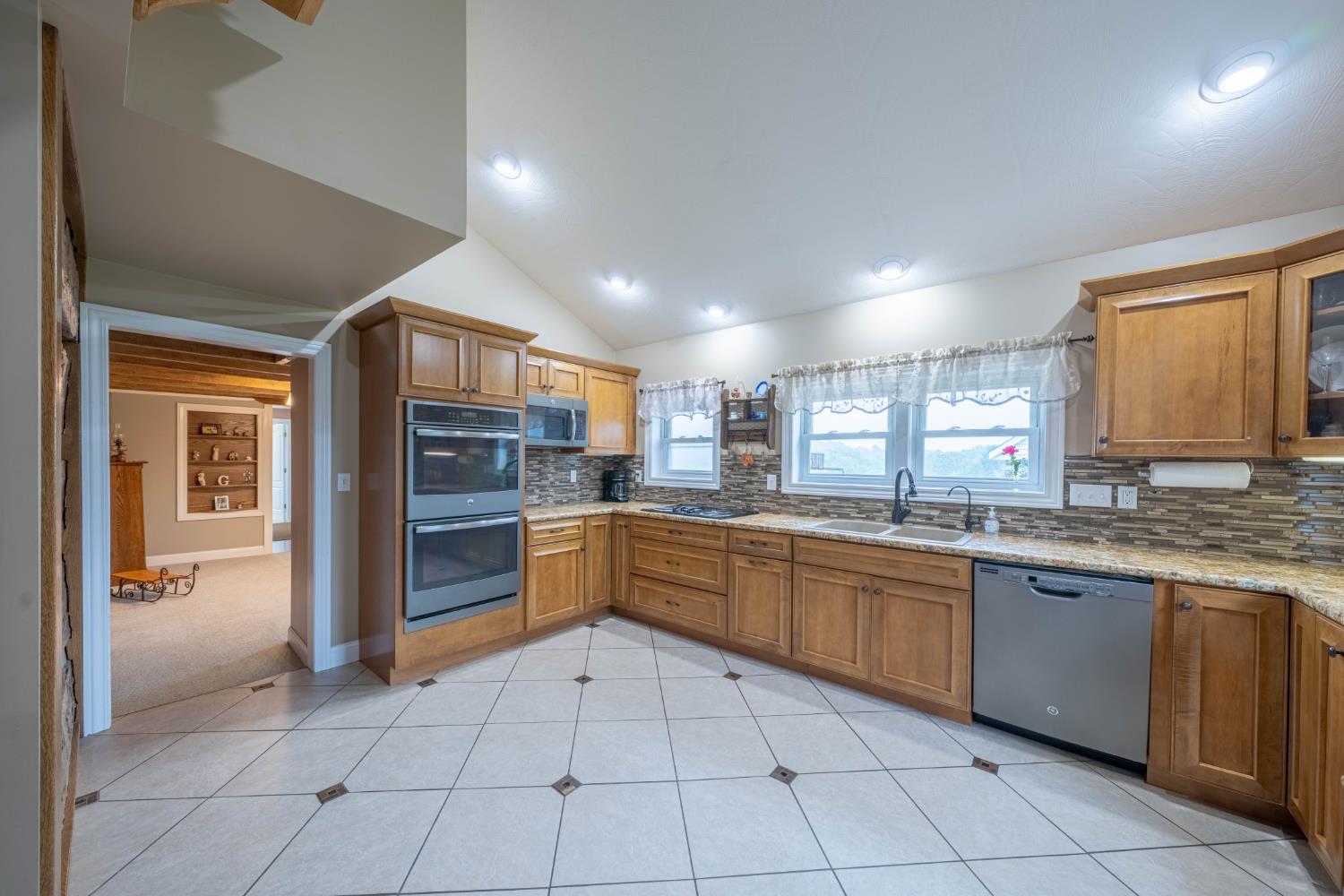 10449 North Dearborn Road Sunman, IN 47041 - Photo 18 of 78