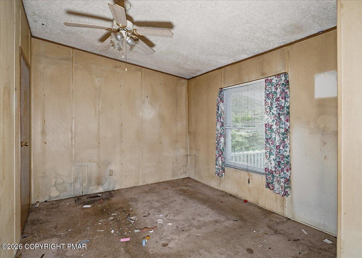 148 Walnut Street Kunkletown, PA 18058 - Photo 4 of 23 05-HomeView_Media-148_Walnut_St