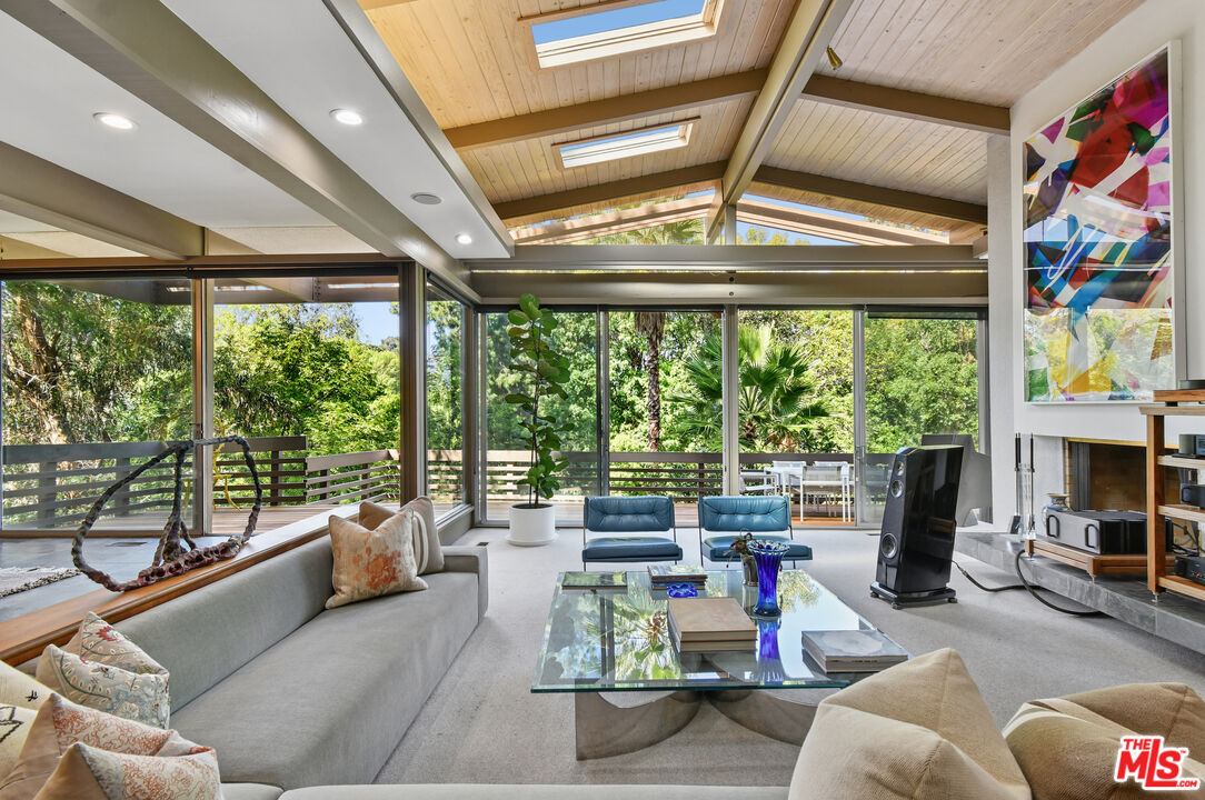 17269 Oak View Drive Encino, CA 91316 - Photo 1 of 45 Gallery Image 1