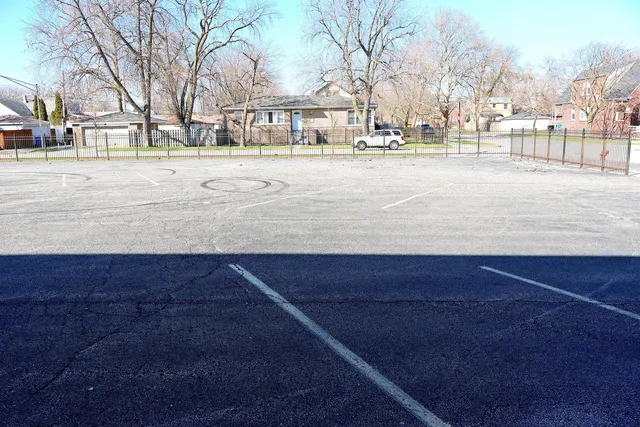 $650,000 | 10101-21 South Parnell Avenue, Chicago, IL 60628