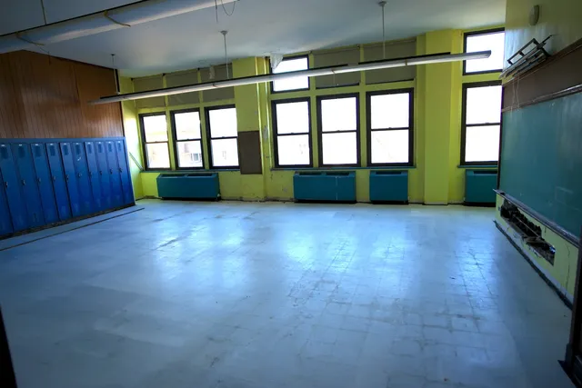 $650,000 | 10101-21 South Parnell Avenue, Chicago, IL 60628