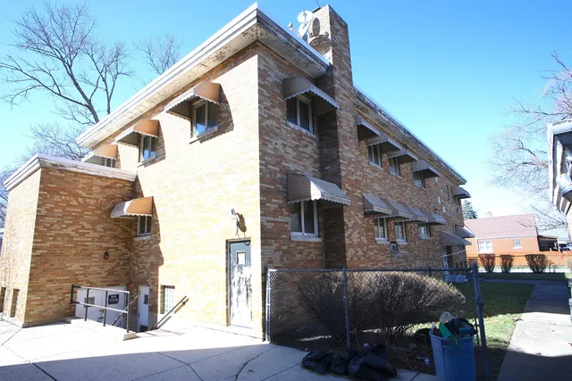 $650,000 | 10101-21 South Parnell Avenue, Chicago, IL 60628