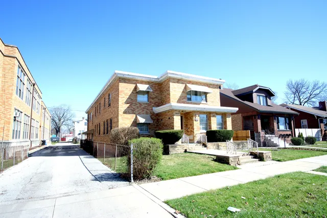 $650,000 | 10101-21 South Parnell Avenue, Chicago, IL 60628