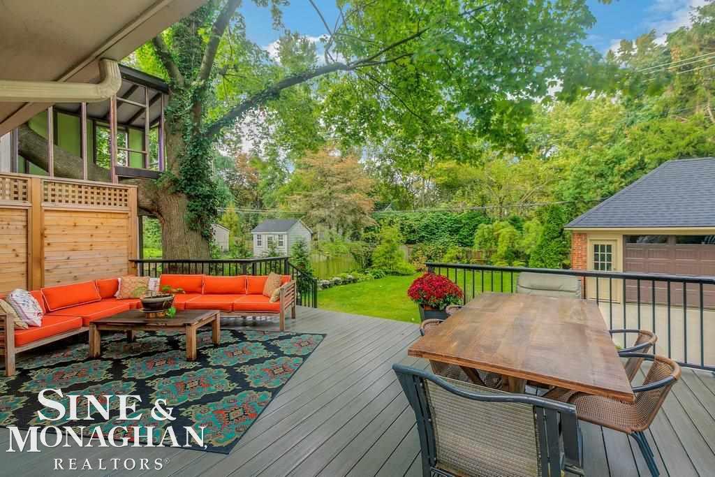 413 Lincoln Road Grosse Pointe, MI 48230 - Photo 32 of 43 50057673-31.JPG