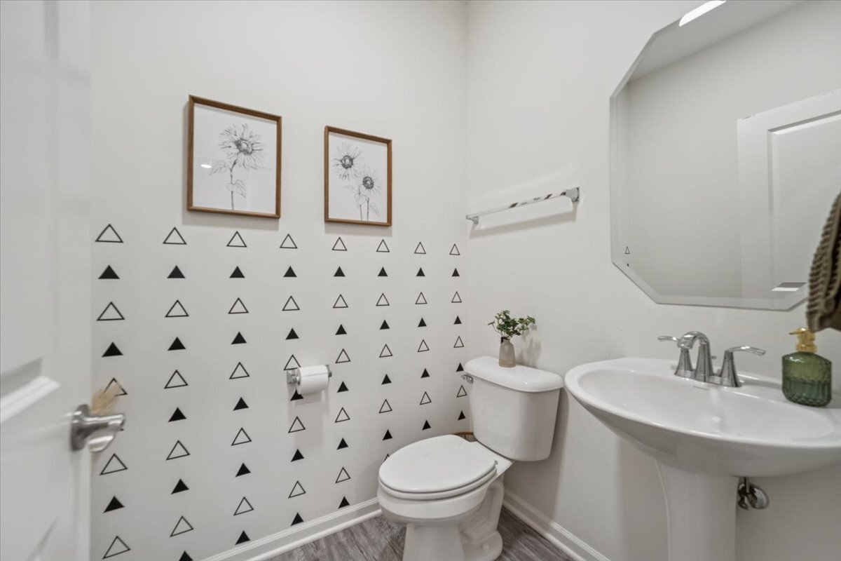 3641 Eldorado Road Elgin, IL 60124 - Photo 9 of 24