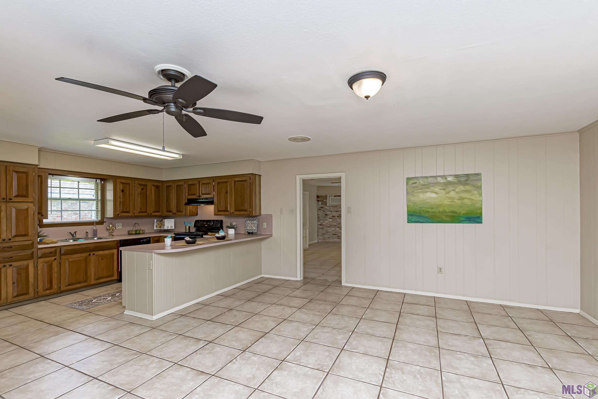 10248 Ridgely Drive Baton Rouge, LA 70809 - Photo 4 of 24 Gallery Image 4