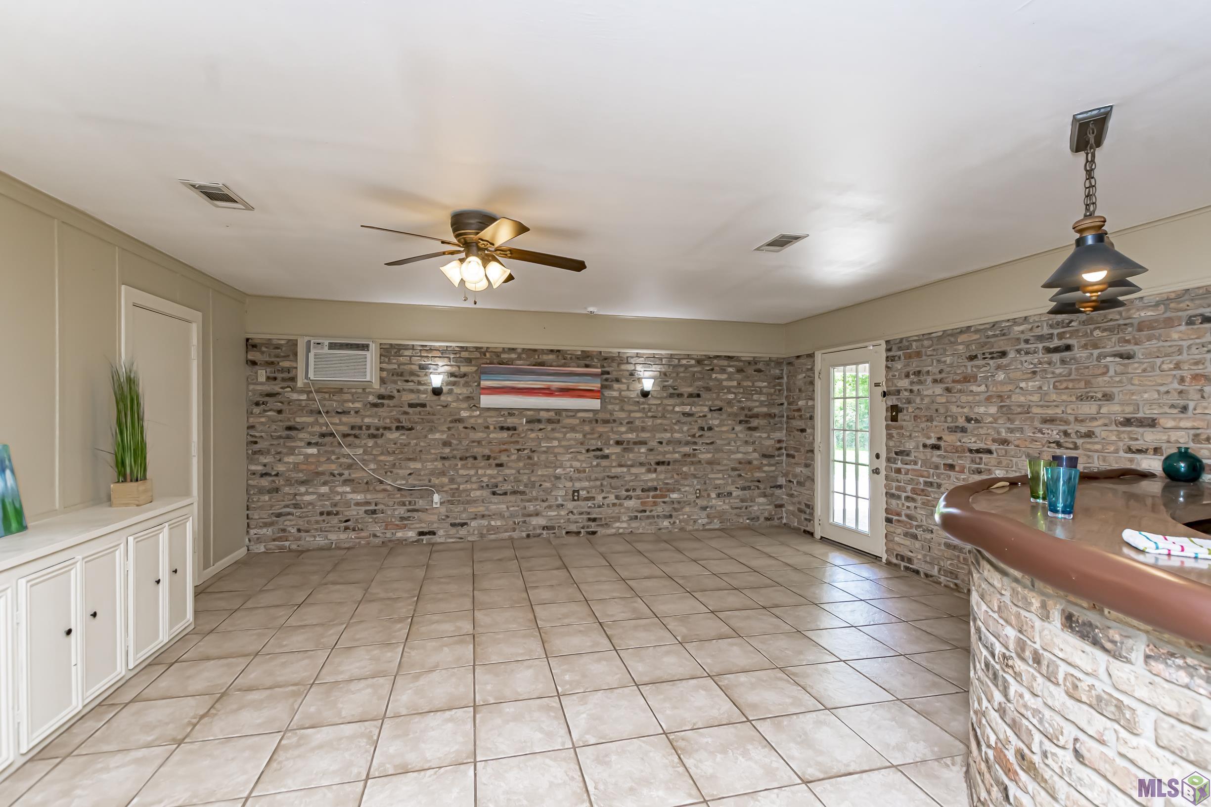 10248 Ridgely Drive Baton Rouge, LA 70809 - Photo 8 of 24 Gallery Image 8