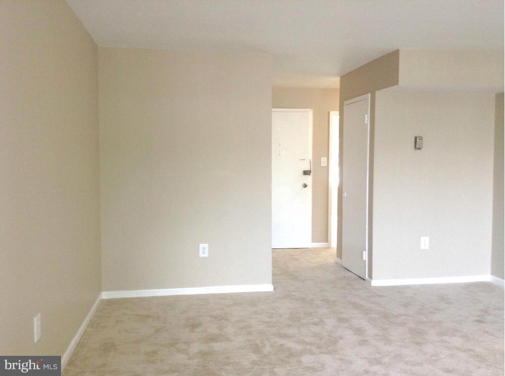 9 Canterbury Square, Unit 301 Alexandria, VA 22304 - Photo 6 of 18 View