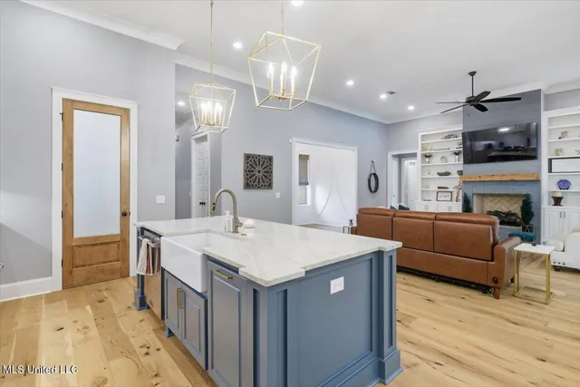 $600,000 | 707 Chickasaw Drive South, Flowood, MS 39232